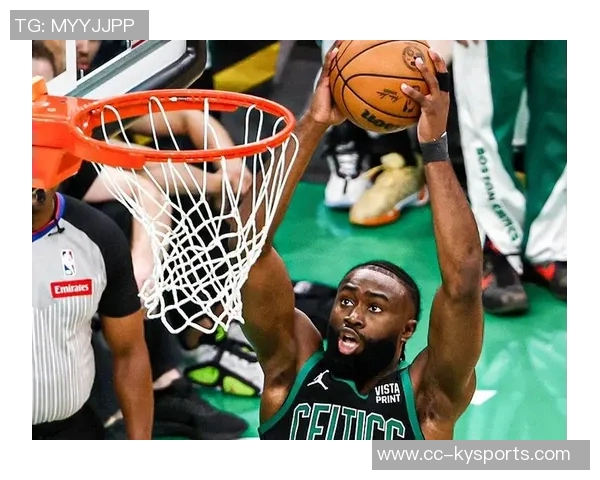 美记透露步行者计划引进加福德助力哈利伯顿打造下赛季空接连线